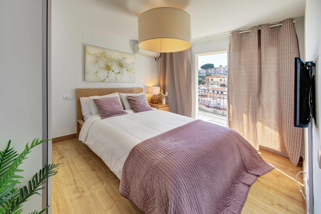 Apartament Pau Casals, 2 Min Walk From The Sea & Sea View Lloret de Mar Exterior foto